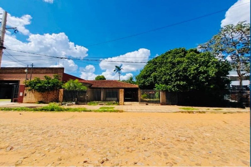 Casa ampla à venda em Domingo Savio, Fernando de la Mora