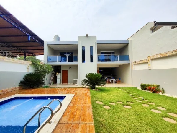 Casa ampla à venda, Laguna Sati, Fernando de la Mora – 4 quartos, piscina