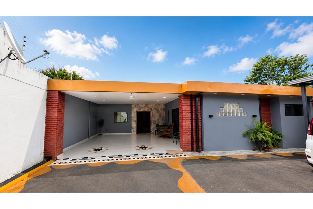 Casa mobiliada à venda em Presidente Franco