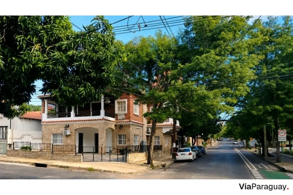Colonial house for sale in Ciudad Nueva, Asunción