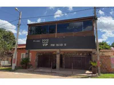 Casa comercial en alquiler en Limpio, Central
