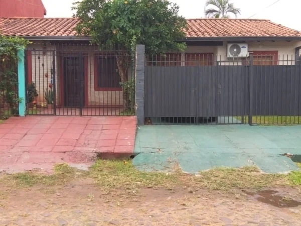 House with 5 Rented Apartments for Sale in Villa Elisa
