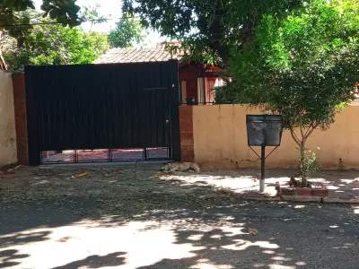 Casa con departamentos independientes en venta en Santo Domingo, Lambaré