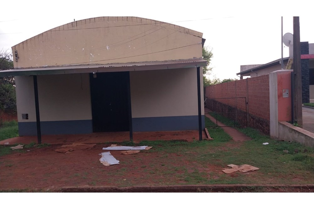 Casa com depósito à venda em Natalio, Itapúa