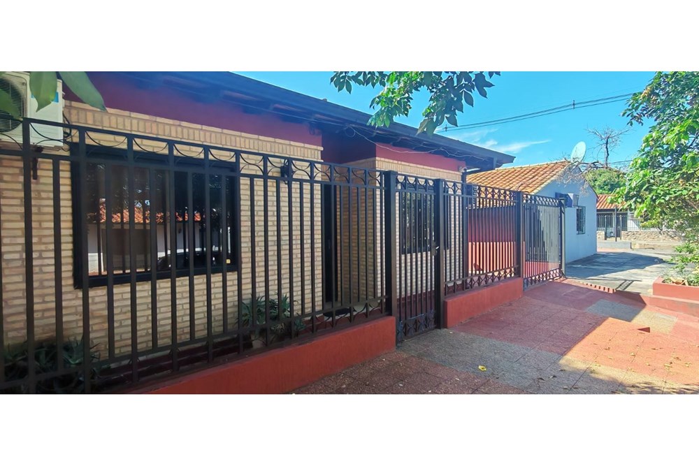 Casa com espaço comercial à venda no Cuarto Barrio, Luque