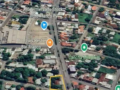 Casa con locales comerciales en venta en Presidente Franco