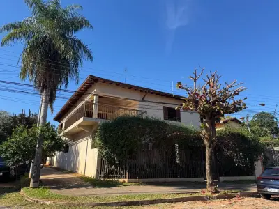 Casa com piscina à venda em Ita Enramada, Assunção — 384 m²