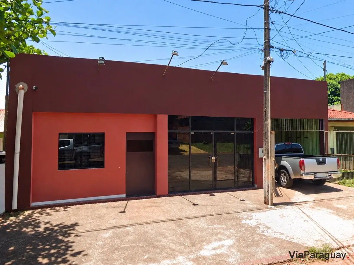 Casa con salón comercial en venta en Barrio Acaray