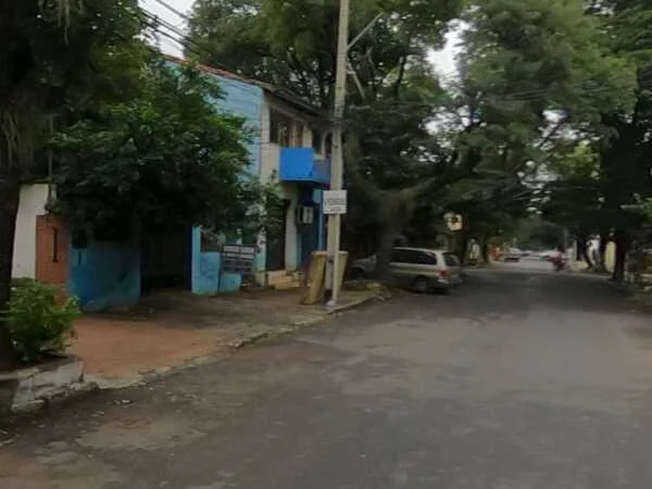 House with commercial spaces for sale in Asunción — Mburicao neighborhood