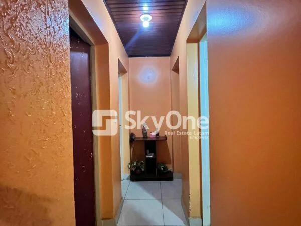 Casa com salões comerciais à venda em Ciudad del Este