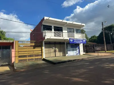 Casa con salones comerciales en venta en Don Bosco, Ciudad del Este