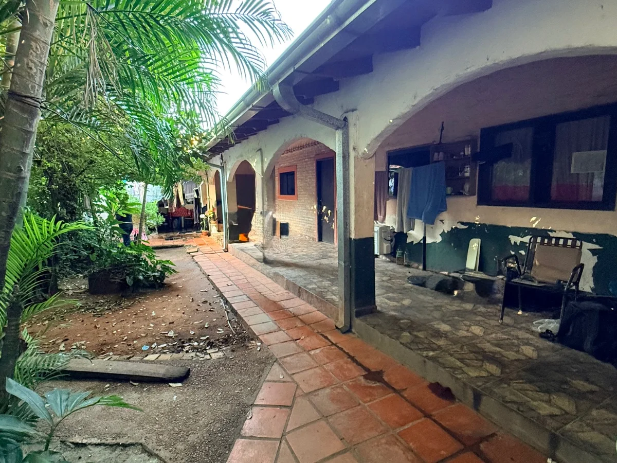 Imóvel de uso misto à venda no 8 de Diciembre, Villa Elisa