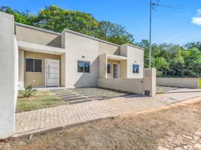 Casa de 2 dormitorios a estrenar en venta en Luque