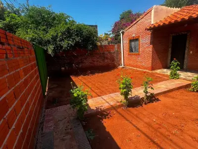 Casa de 2 dormitorios en venta en Itauguá