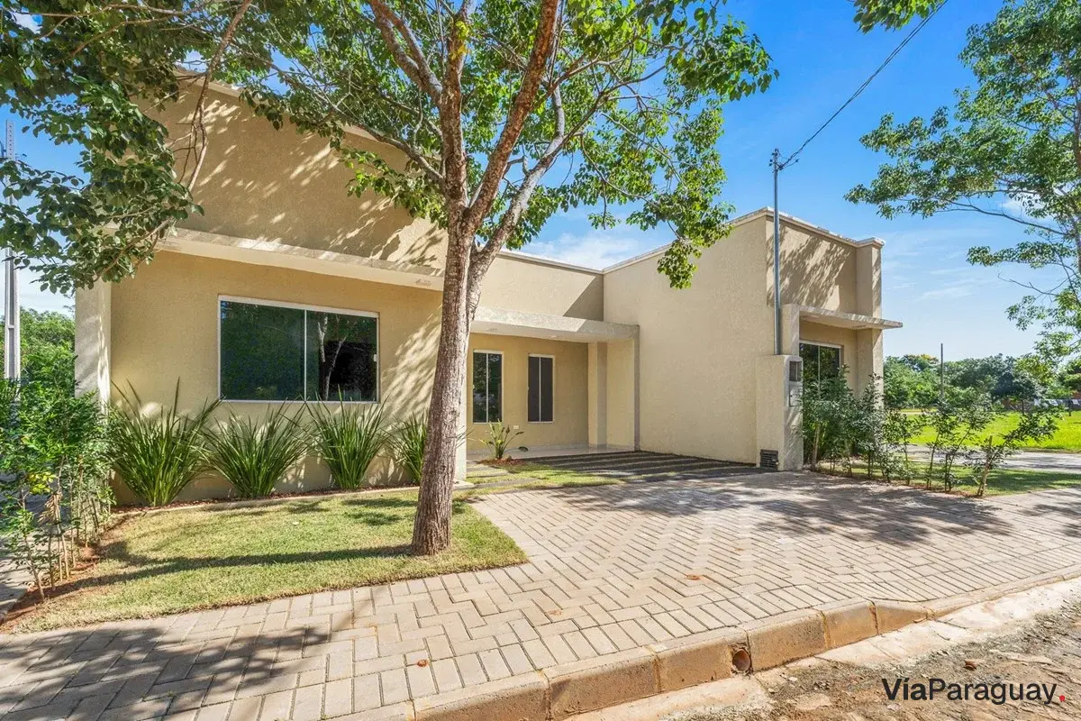 Casa de 2 dormitorios en venta en Luque