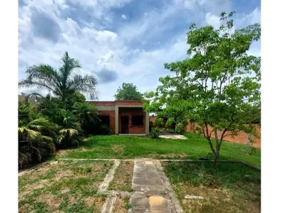 2-Bedroom House for Sale in Villeta