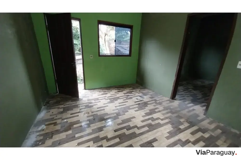 Casa de 2 niveles en venta en Asunción