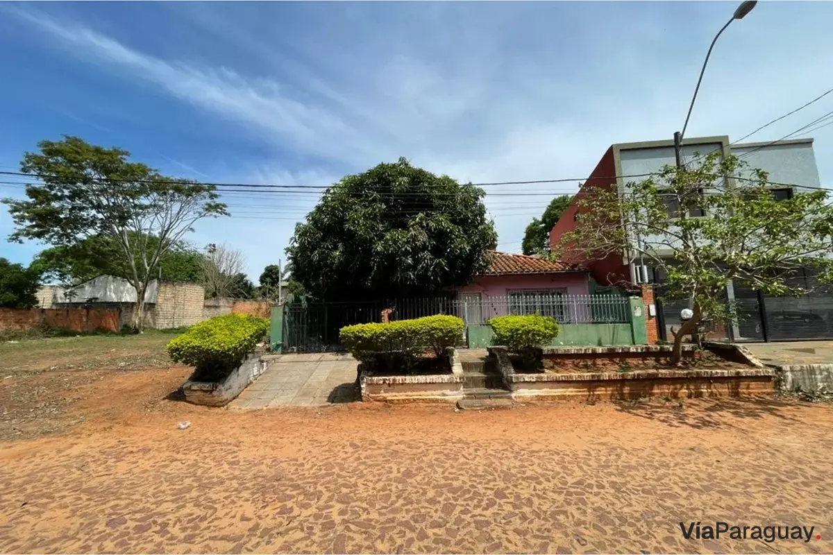 Casa de 2 pisos en venta en Capiatá, Puerta del Sol