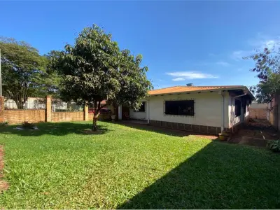 Casa de 3 dormitórios à venda no Km 9 Monday