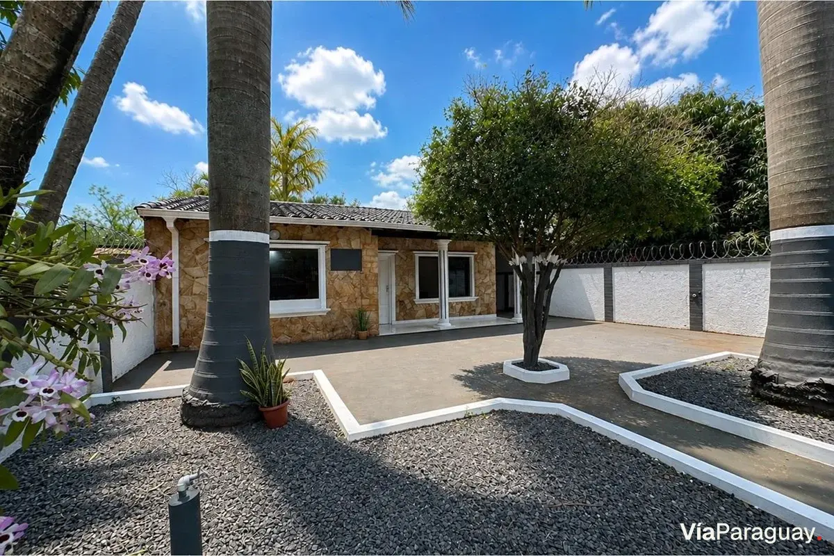 Casa de 3 dormitorios en venta en Reducto, San Lorenzo