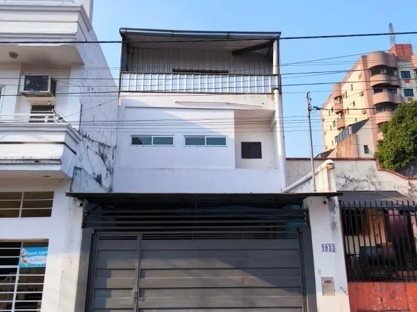 Three-story house for sale in Asunción — Ciudad Nueva neighborhood, USD 160,000
