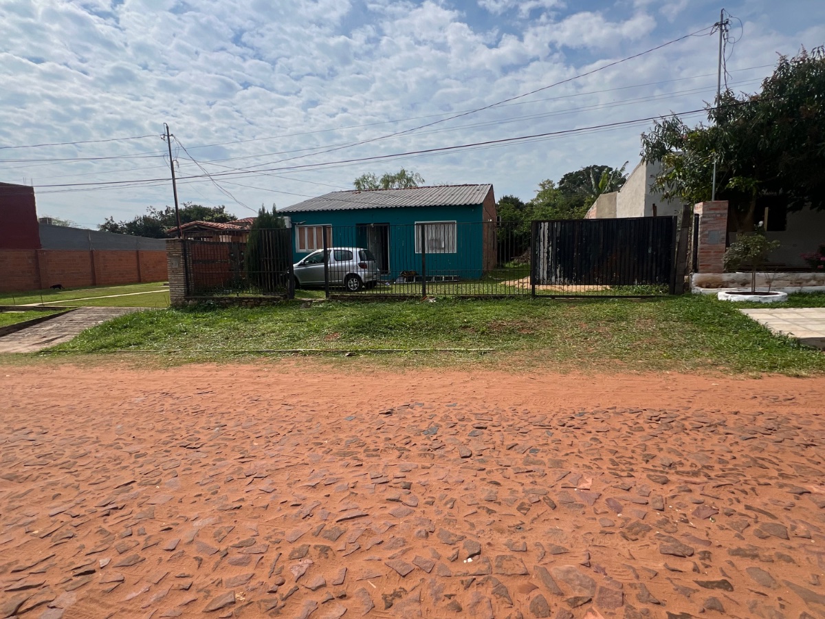 4-Bedroom House for Sale in Barrio Kennedy, Capiatá