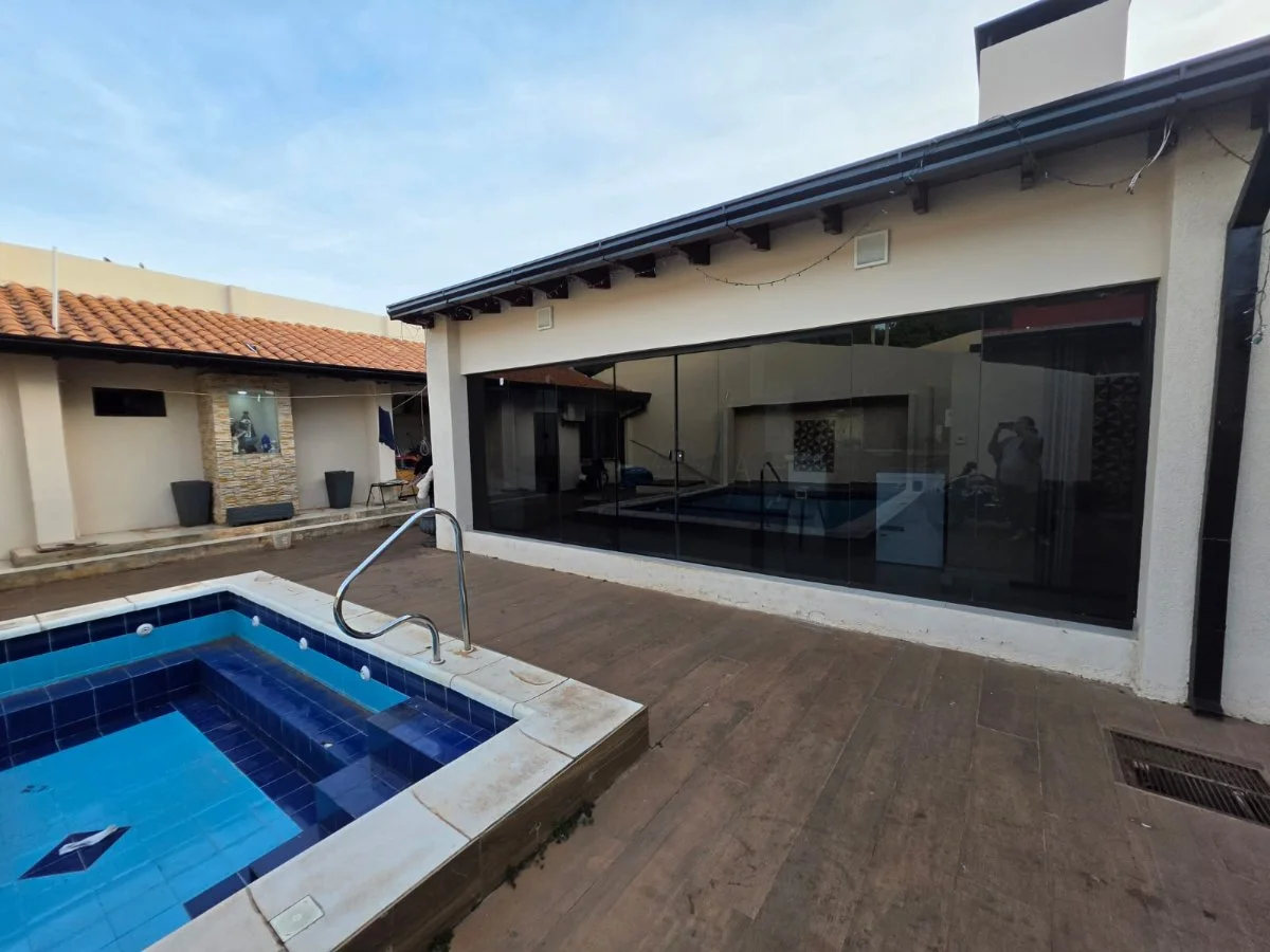 Casa de 5 quartos com piscina no centro de Concepción
