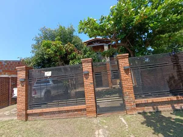 Casa de 5 quartos à venda no centro de Limpio