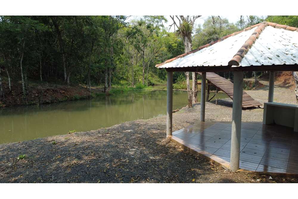Casa de campo con arroyo en venta en Los Cedrales, 4,43 has