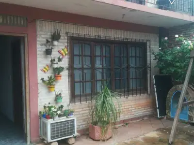 Casa de dois pavimentos à venda em Espíritu Santo, San Lorenzo