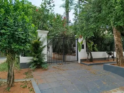 Casa térrea no bairro Mbachio, Lambaré