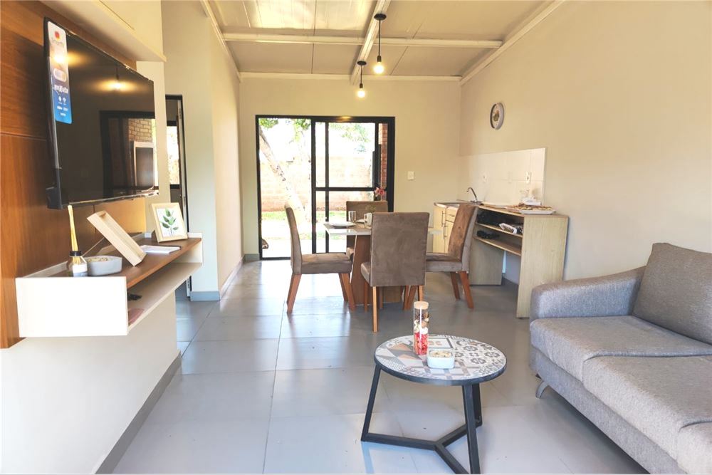 Casa dúplex amoblada en venta en Areguá, Kokue Guasu