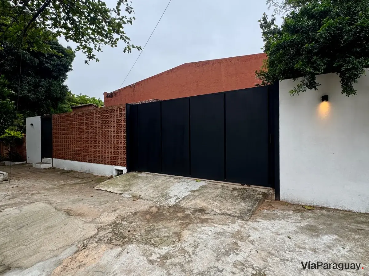 Casa para alugar com 3 quartos em San Rafael, Lambaré
