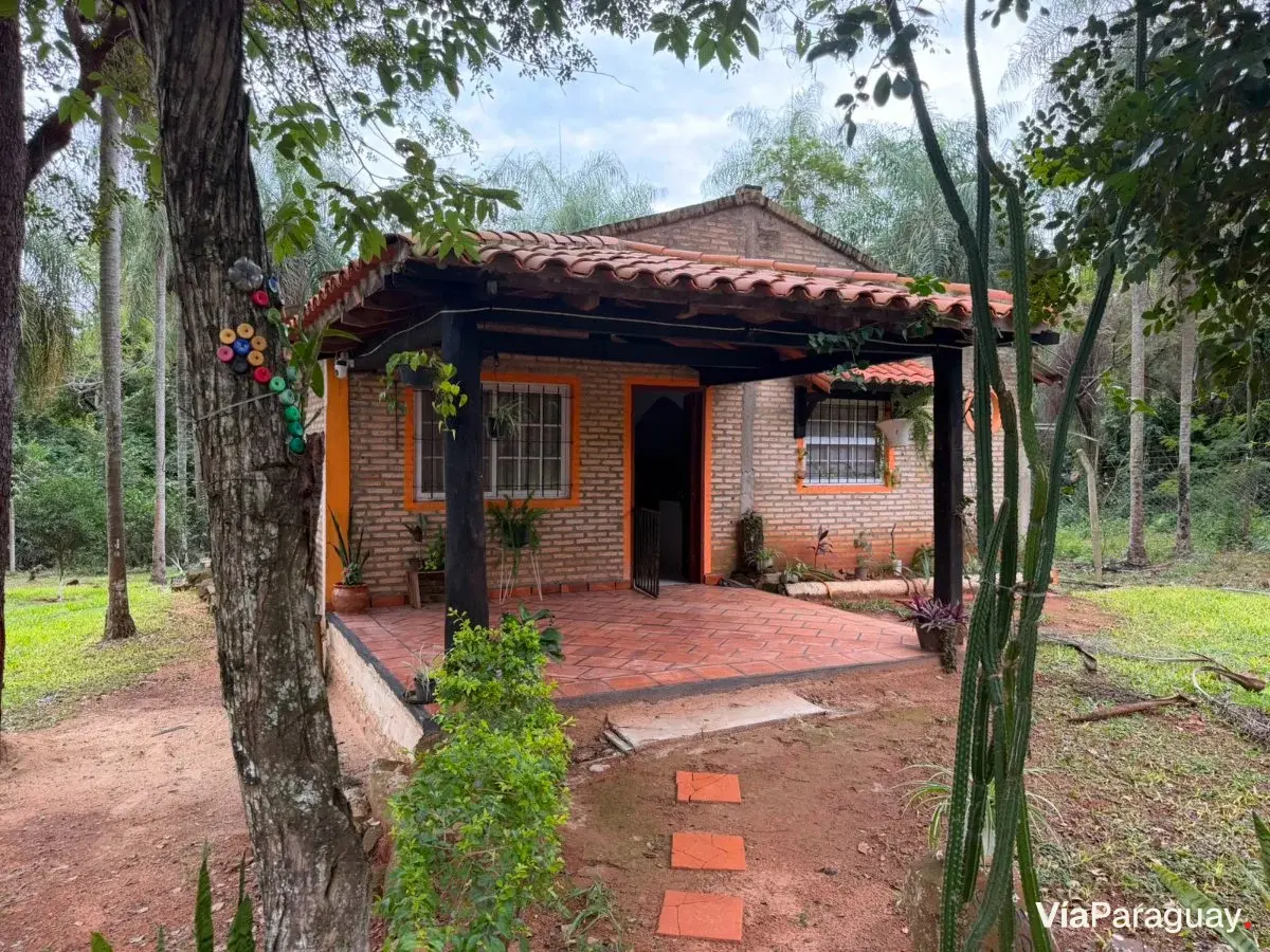 Casa para alugar com 2 dormitórios em Atyrá