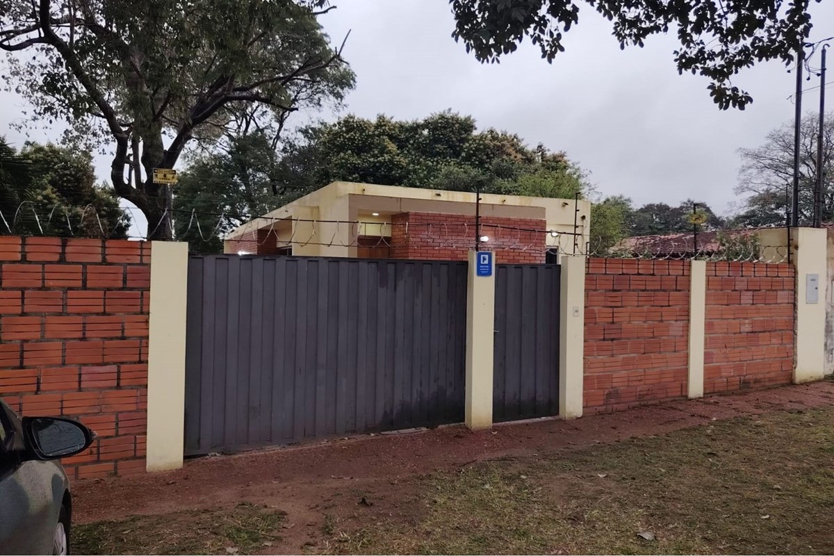 Casa para alugar com 2 dormitórios em María Auxiliadora