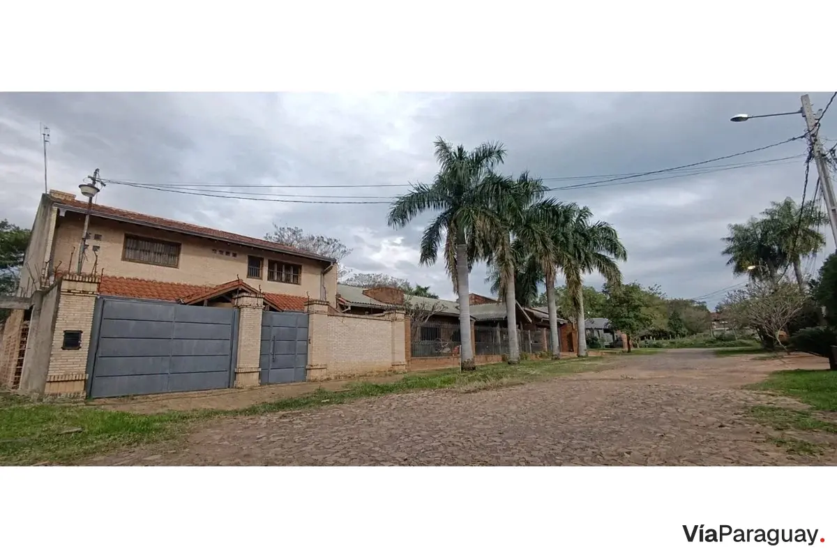 Casa para alugar com piscina em Luque, Primer Barrio