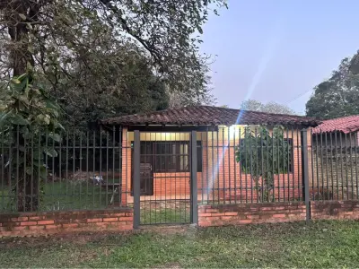 Casa para alugar com 2 dormitórios em Cañada Garay, Luque