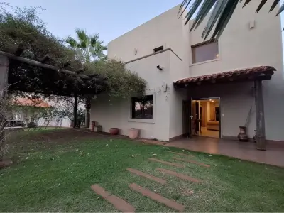 Casa para alugar em Aqua Village, Altos