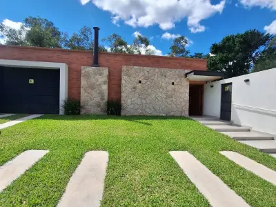 Casa para alugar no Barrio 6, San Bernardino