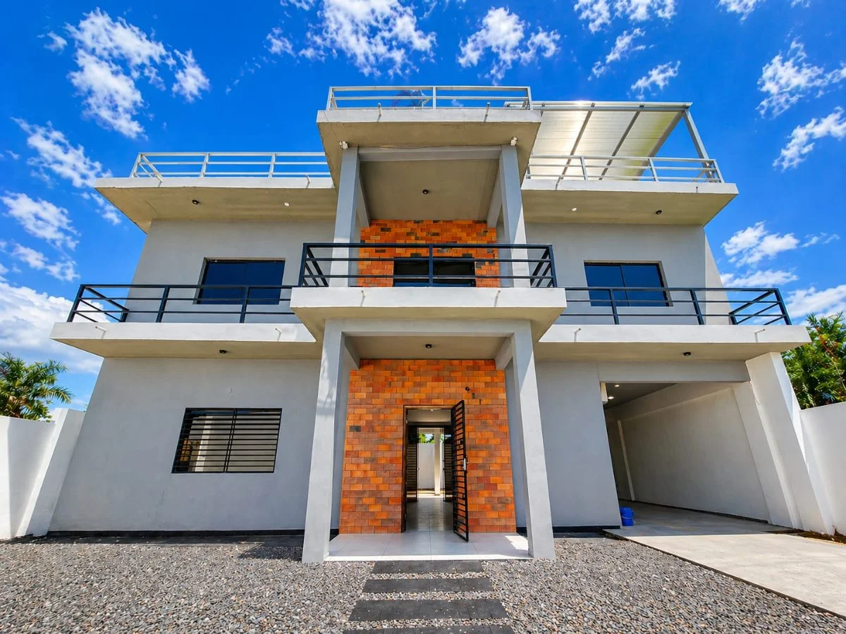 House for rent in Santa Librada neighbourhood, Mariano Roque Alonso