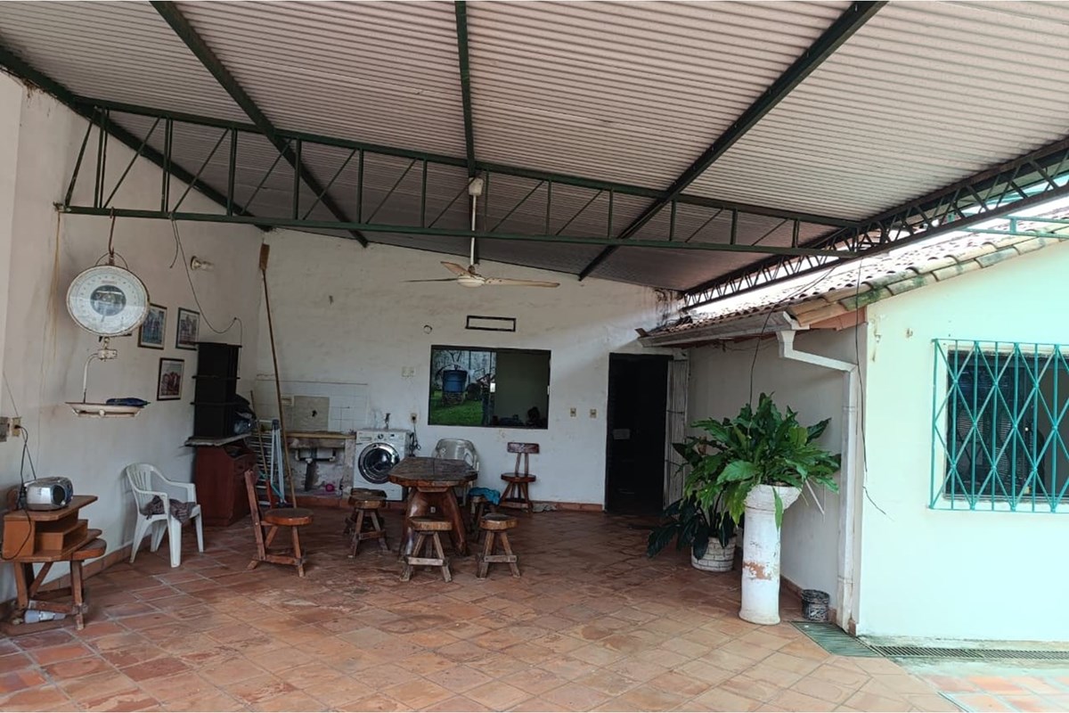 Casa para alugar em Capiata, bairro Retiro, 2 andares