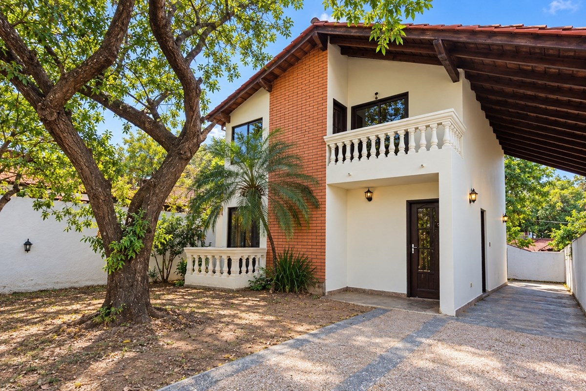 Casa en alquiler en Fernando de la Mora, barrio Estanzuela