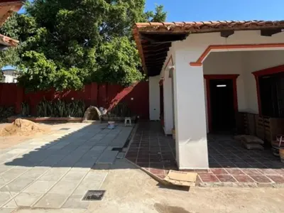 Casa para alugar em Fernando de la Mora, Zona Leopardi