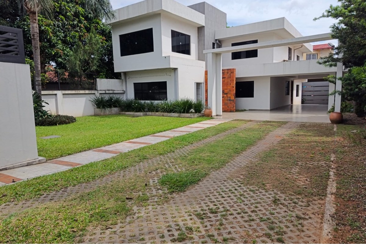 Casa para alugar em Laguna Sati, Fernando de la Mora