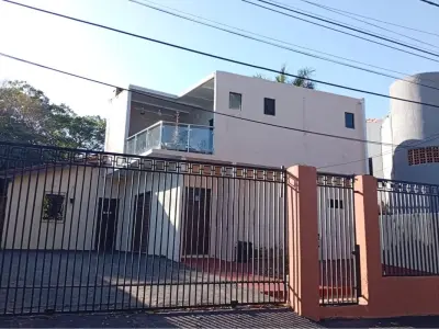 Casa para alugar em Lambaré, San Antonio, com 4 quartos