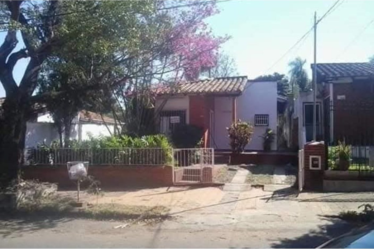 Casa para alugar em Lambaré, região da Avda. República Argentina