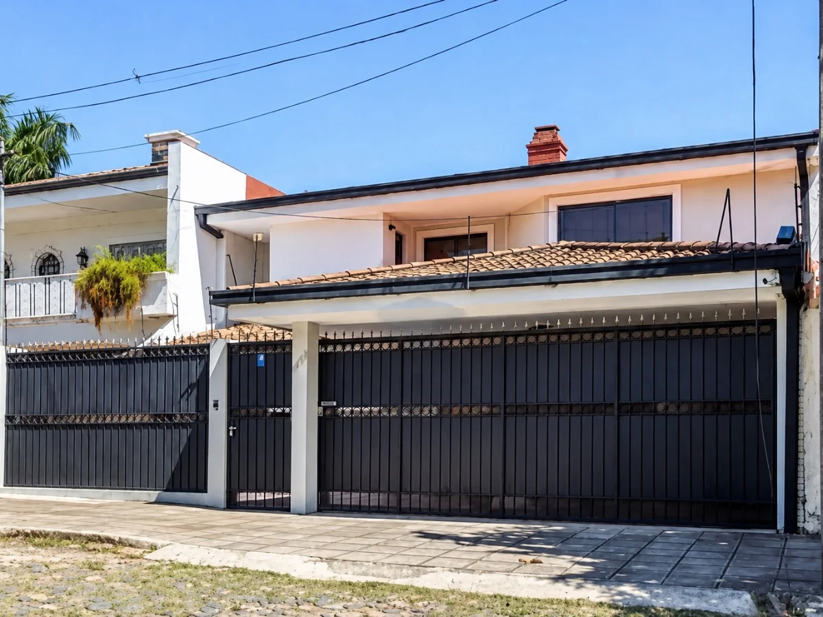 Casa para alugar em Las Carmelitas com piscina, churrasqueira e amplos espaços