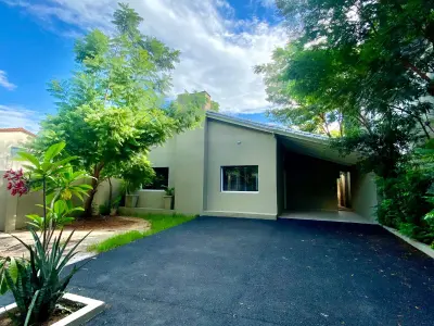House for rent in Los Laureles, Asunción