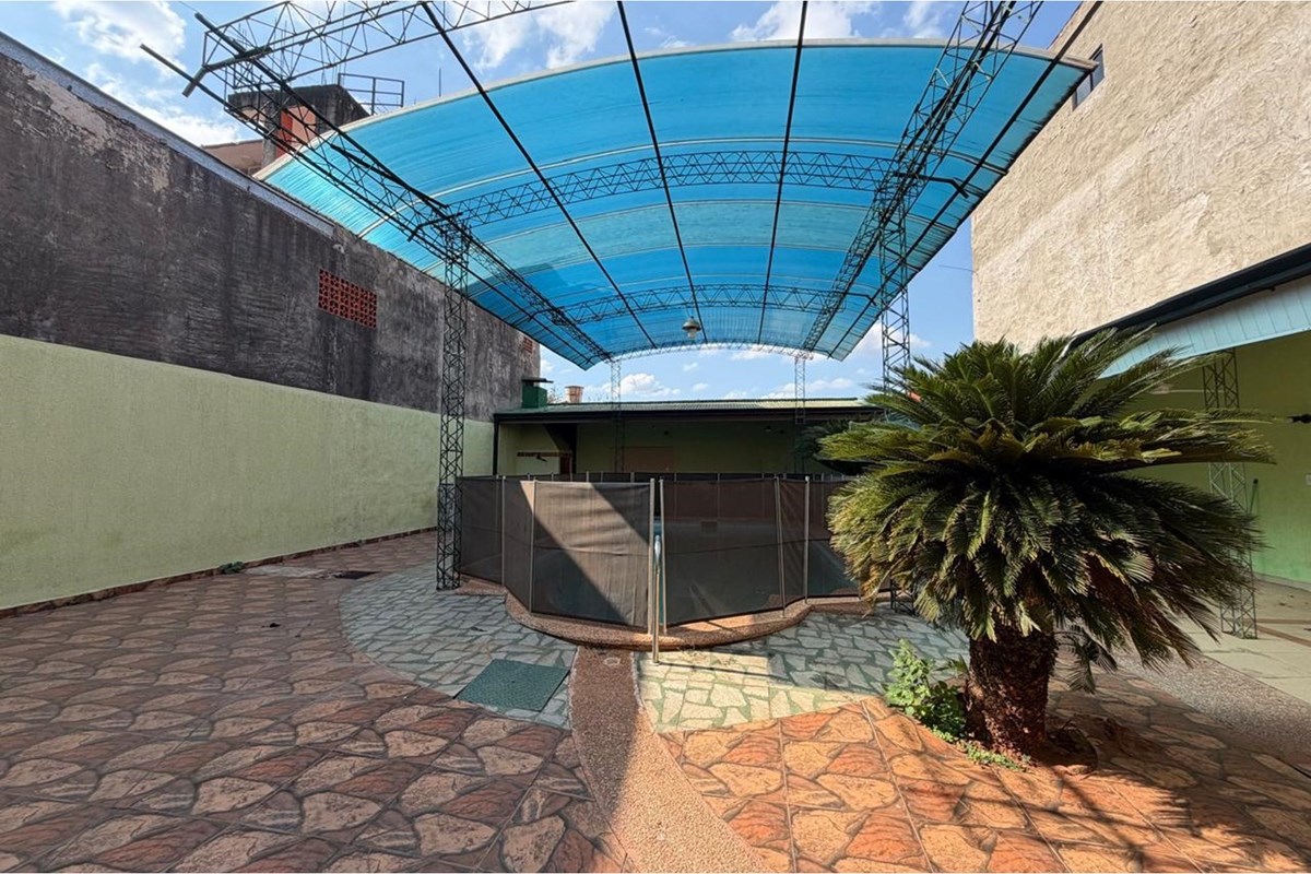 House for rent in Maramburé with pool