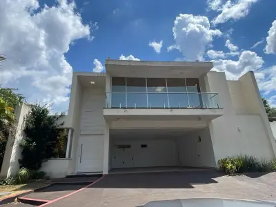 Casa en alquiler en Paraná Country Club, Hernandarias